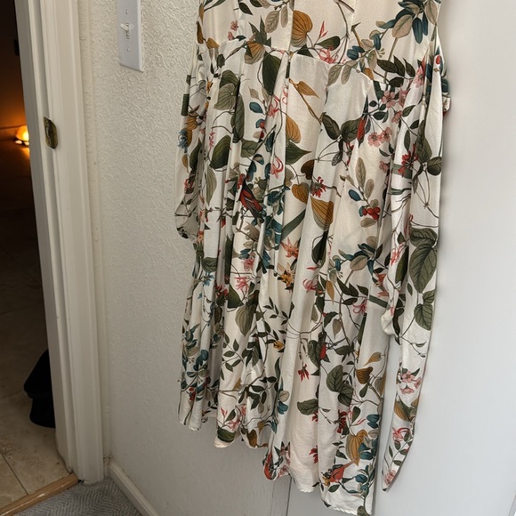 Amour Vert Floral Silk Dress - Picture 2 of 4